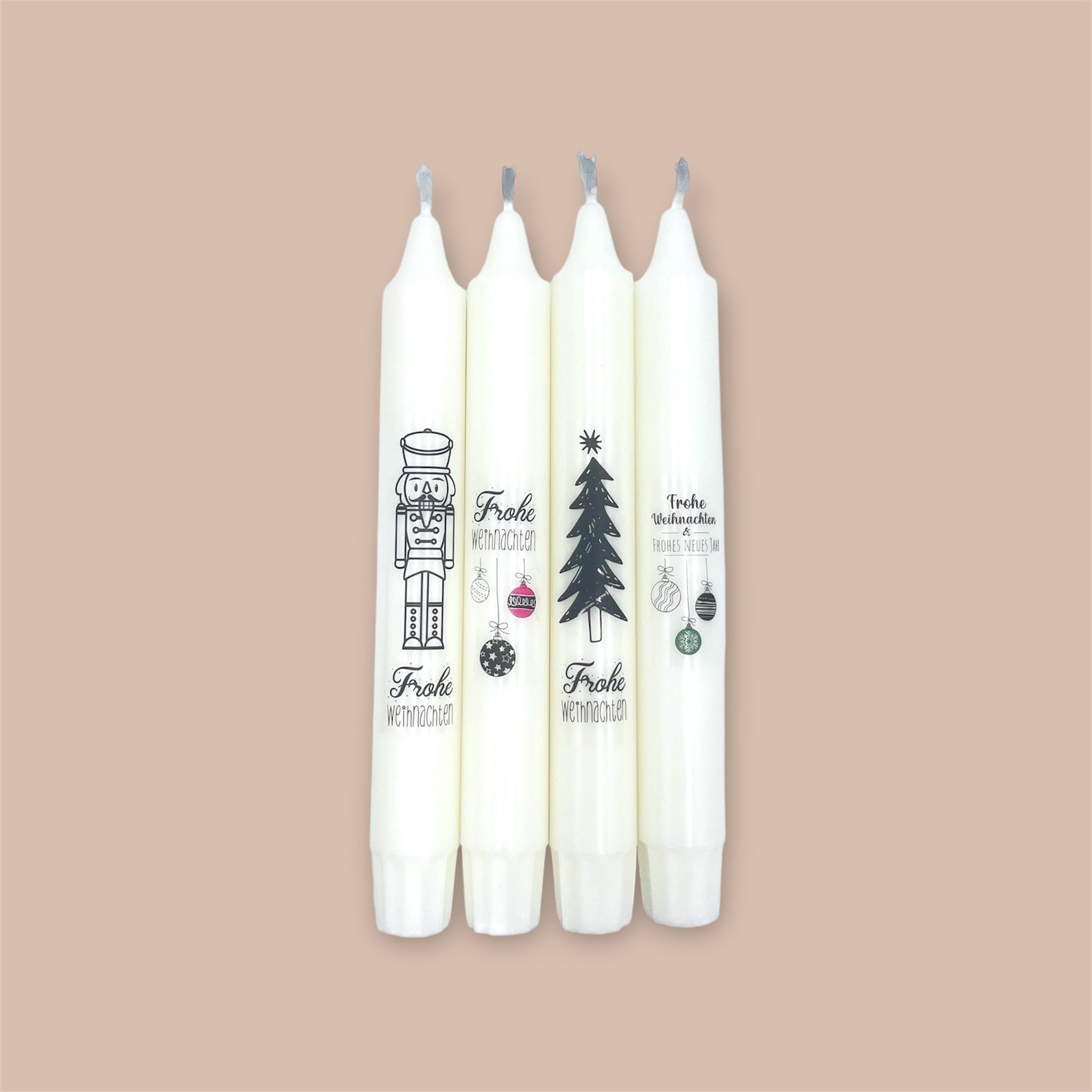 Weihnachtskerzen 4er Set Docht grau Tattoo