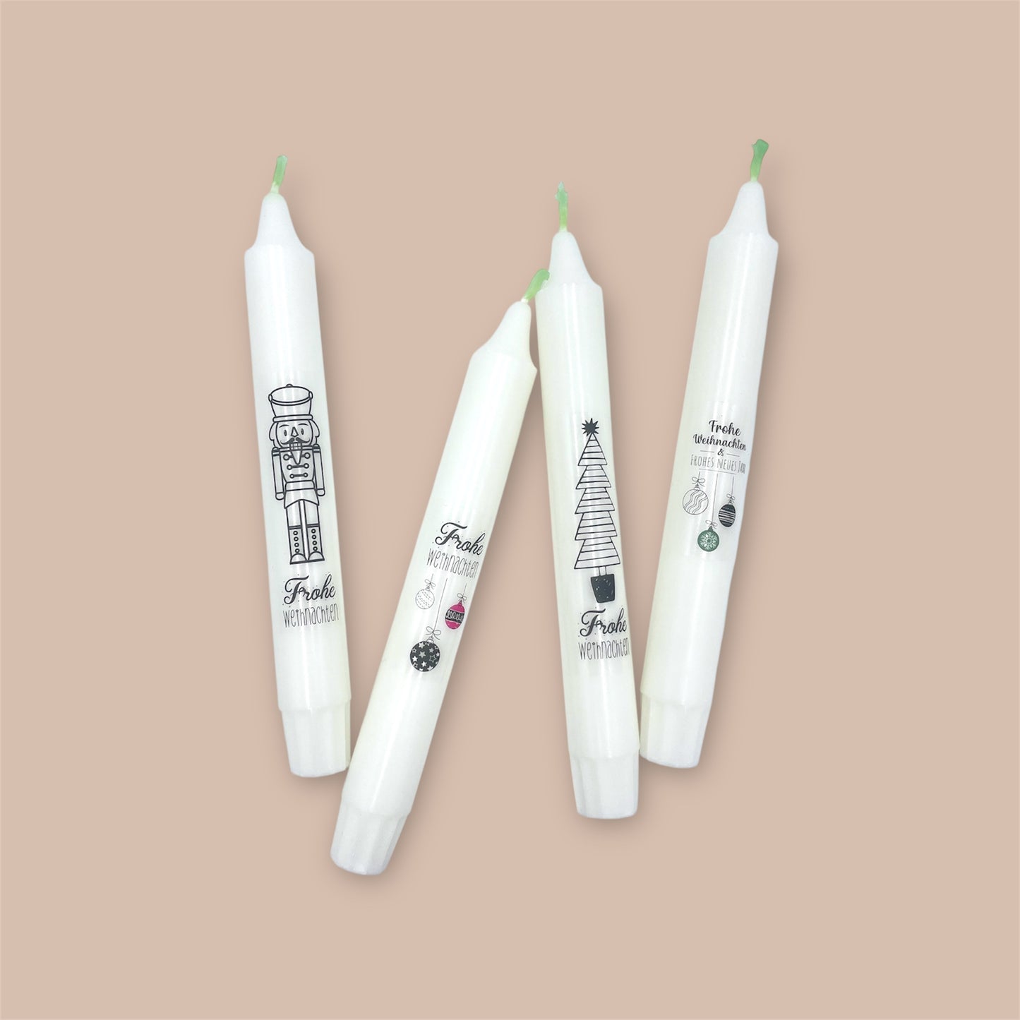 Weihnachtskerzen 4er Set Docht grün Tattoo