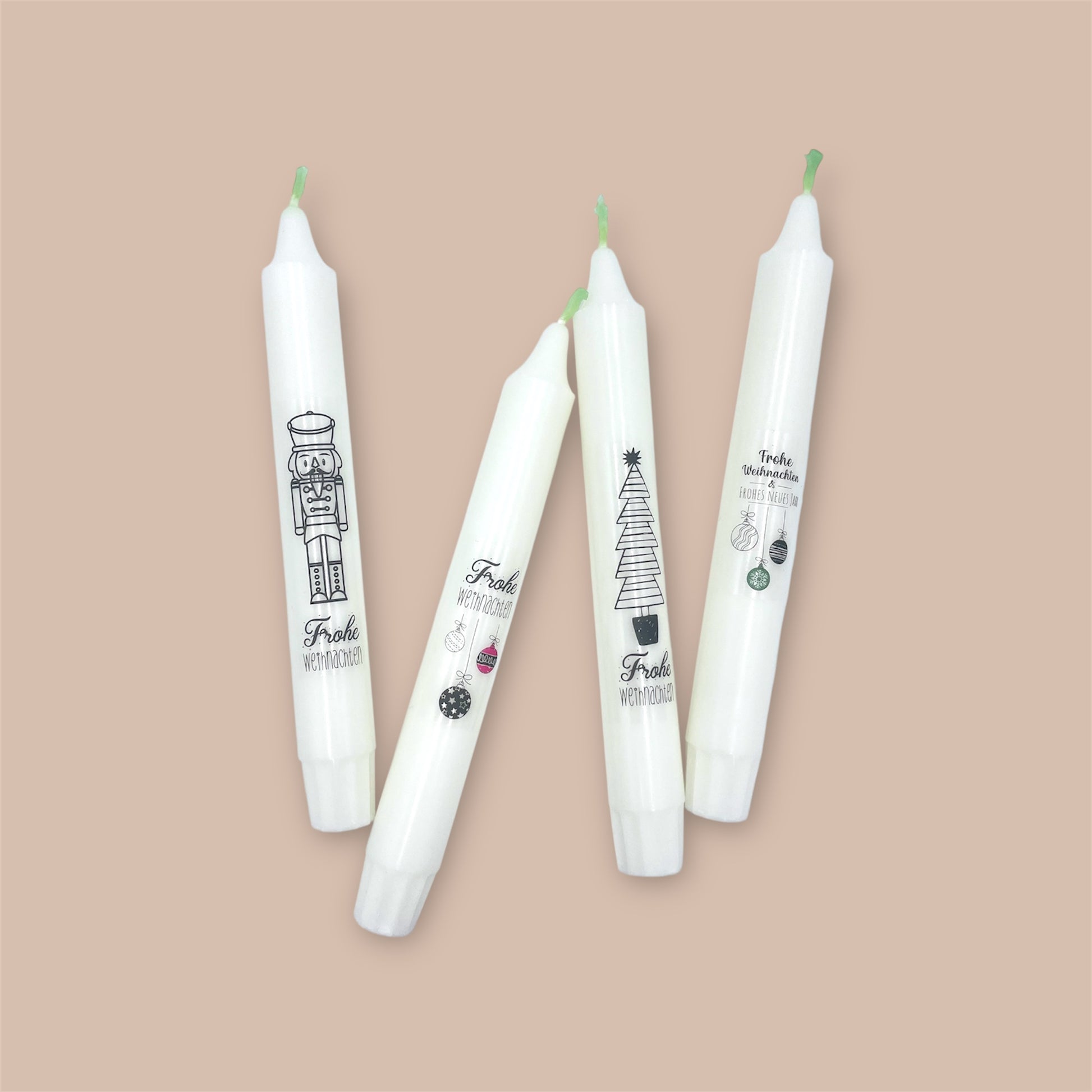Weihnachtskerzen 4er Set Docht grün Tattoo