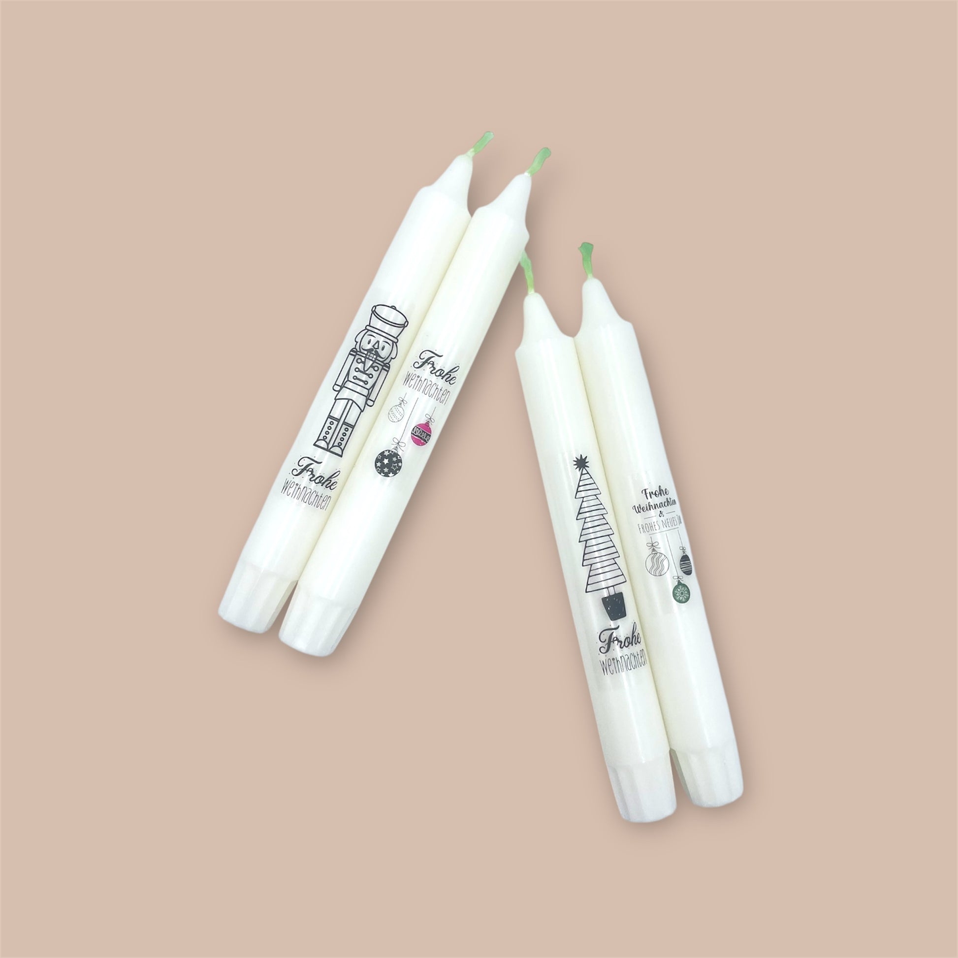 Weihnachtskerzen 4er Set Docht grün Tattoo